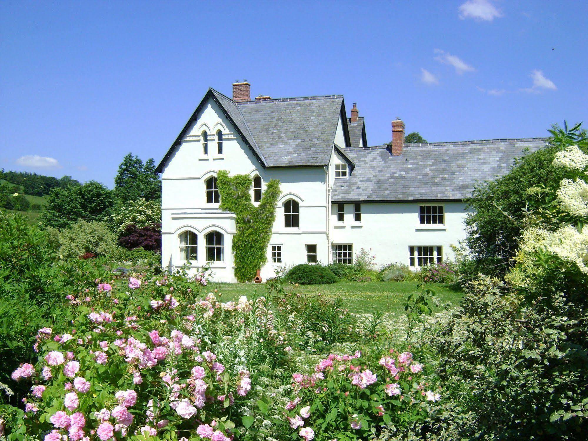 The Forest Country house *